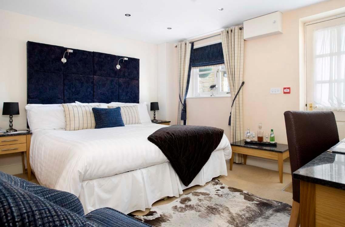 Hotel Redesdale Arms 3*