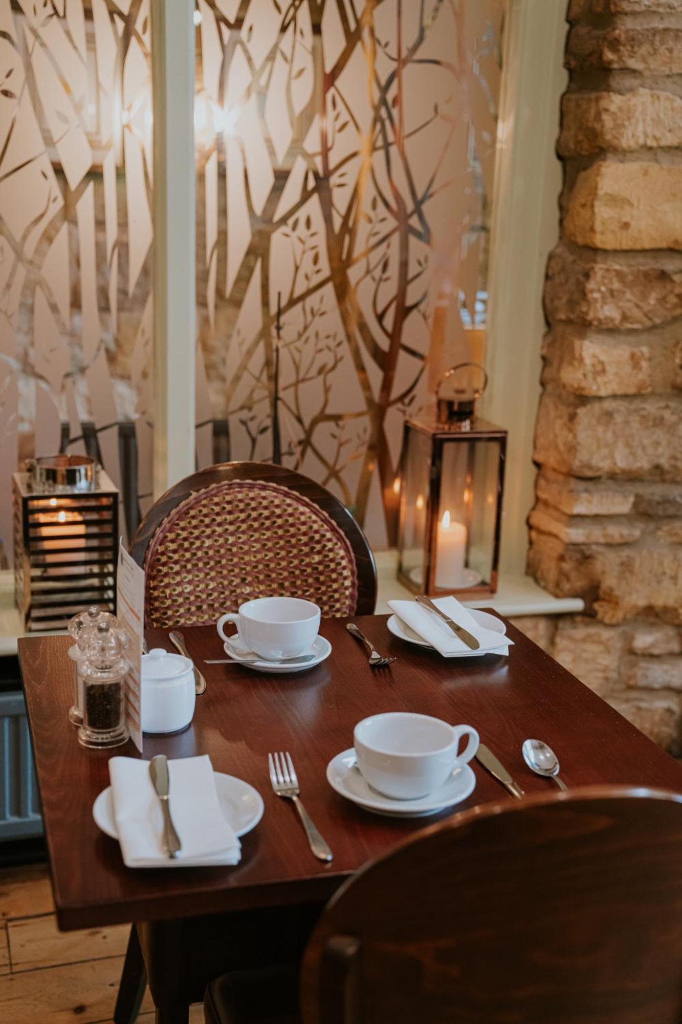 Hotel Redesdale Arms 3*