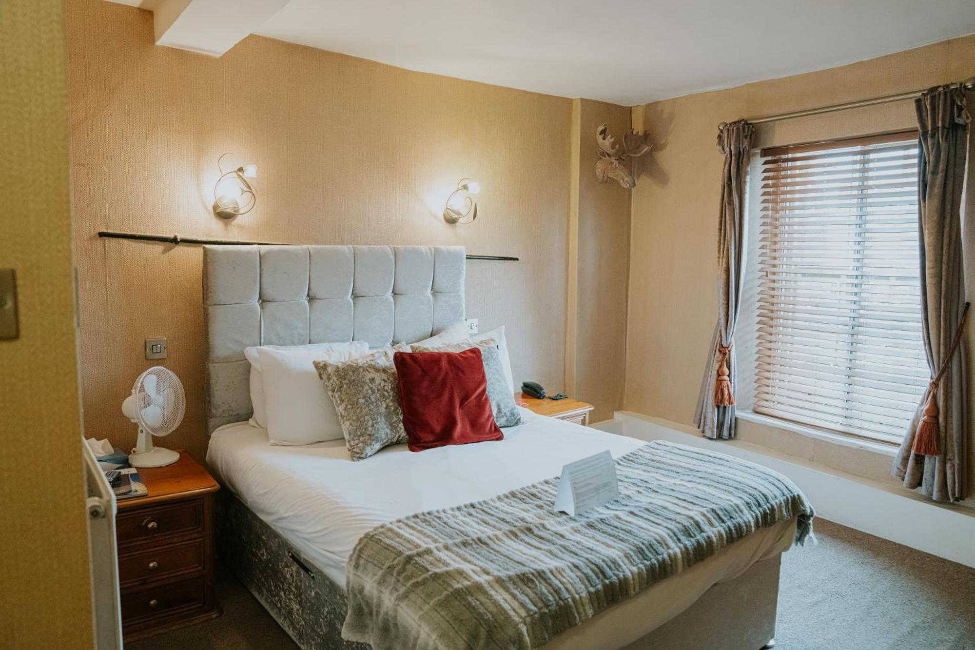 Redesdale Arms Hotel 3*