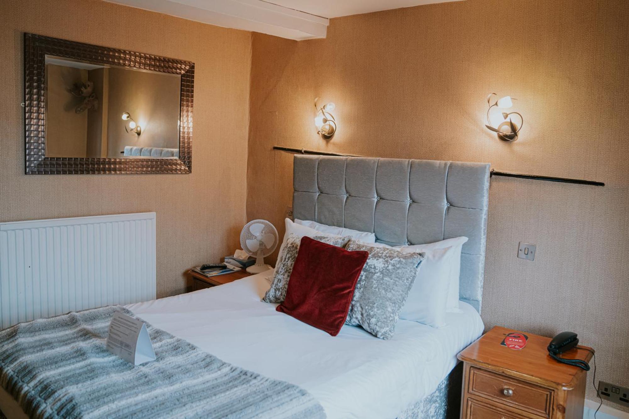 Redesdale Arms 3*