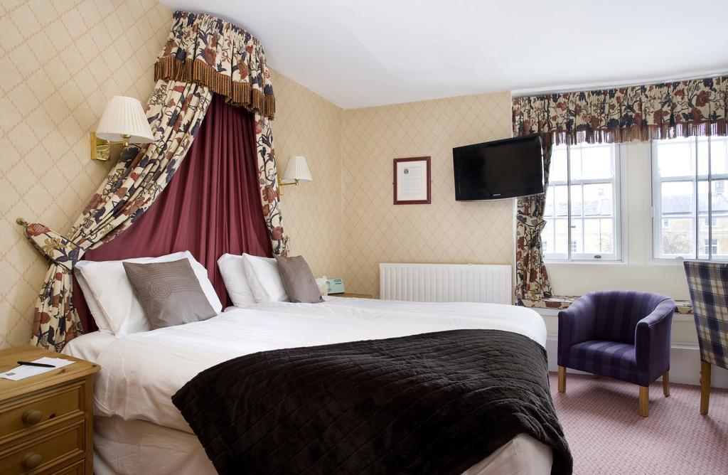 Hotel Redesdale Arms 3*